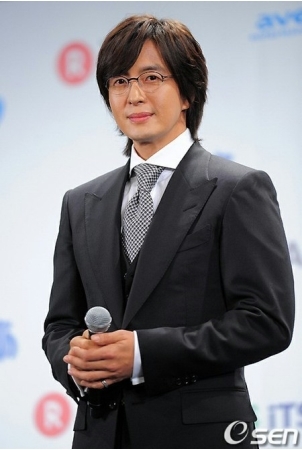 “微笑みの貴公子”ペ・ヨンジュン、本日（8/29）48歳の誕生日…約3年前のSNS投稿にも祝福が殺到（WoW!Korea）