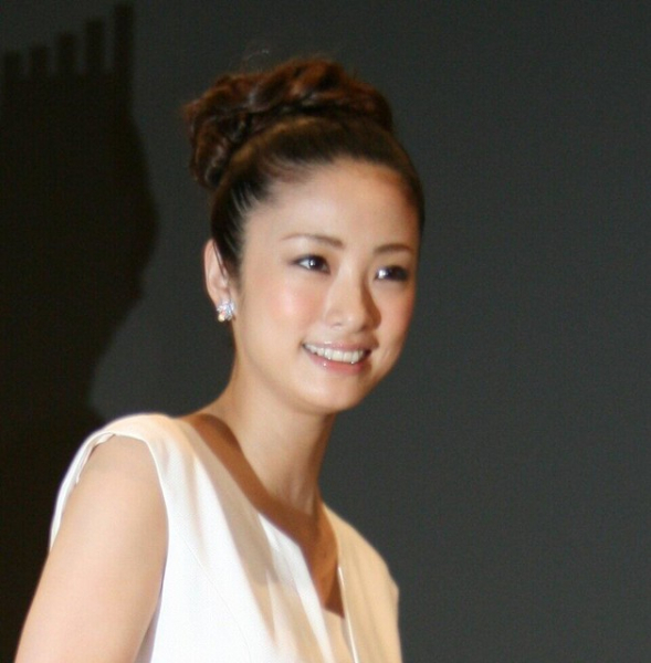 上戸彩オスカー退社の可能性は？　半沢直樹で活躍中...ファンが気をもむ「Xデー」（J-CASTニュース）