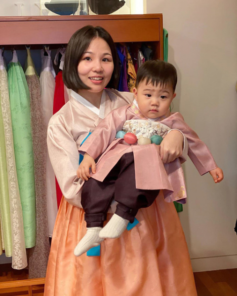 「こぢんまりと幸せな気持ちで…」　ALiが韓服姿で息子の誕生会の準備（朝鮮日報日本語版）