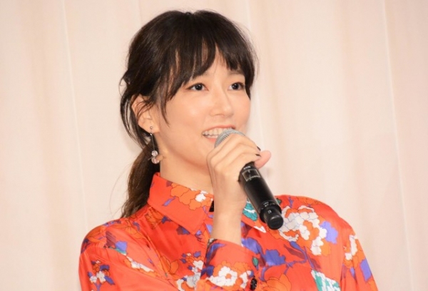 水川あさみ、夫婦は「ヘンテコなもの」（シネマトゥデイ）