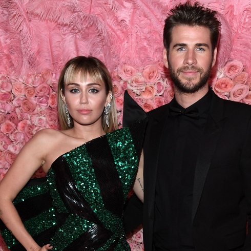 マイリー・サイラス、リアム・ヘムズワースとの離婚で「悪者にされたのが許せなかった」（ELLEgirl）