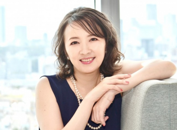 高橋由美子、アイドルと女優の狭間で葛藤　デビュー30周年を振り返る（クランクイン！）