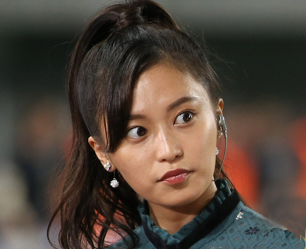 「キングダム」漫画家と熱愛で…小島瑠璃子が絶たれてしまった“道”（日刊ゲンダイDIGITAL）