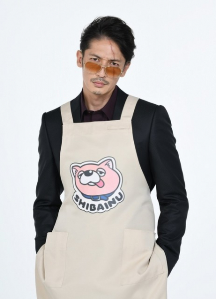 『極主夫道』玉木宏、グラサン＆エプロン姿に　川口春奈＆志尊淳らビジュアル解禁（クランクイン！）