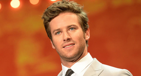 アーミー・ハマー、ルーマー・ウィリスと親密な様子が目撃される（cinemacafe.net）