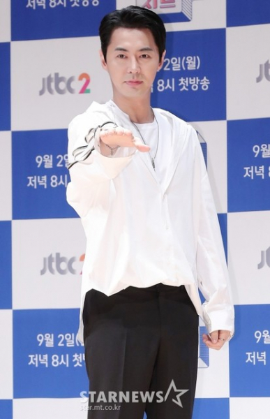 SHINHWAチョンジン、コロナ19の余波で挙式延期（朝鮮日報日本語版）