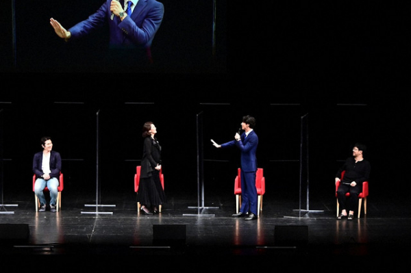 「半沢直樹」南野陽子　賀来賢人の顔への書類投げ秘話「スケバン刑事」ヨーヨー以来？「本当に驚いた表情」（スポニチアネックス）