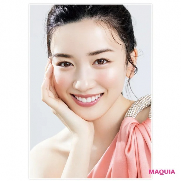 永野芽郁さんが纏う、あどけなさの中にも意志を感じる「NEOナチュラルメイク」(MAQUIA　ONLINE)