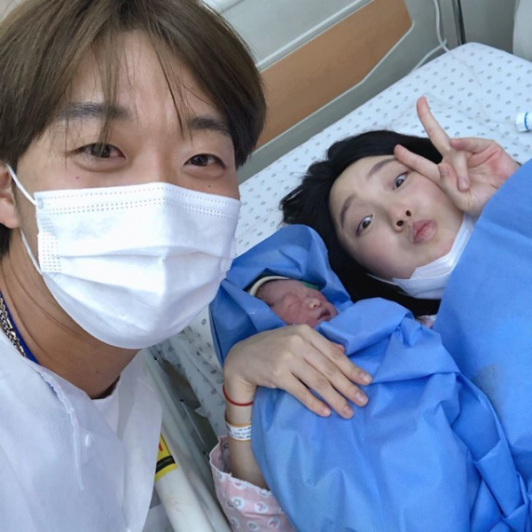 チョン・イヌク＆ホ・ミン夫妻に第二子男児誕生（朝鮮日報日本語版）