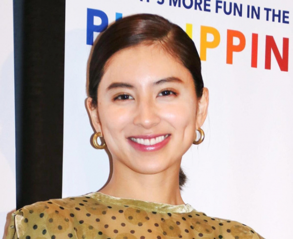 ラブリ、夫・米倉強太氏と２ショット披露「お恥ずかしいながらに夫婦で初共演しました」（スポーツ報知）