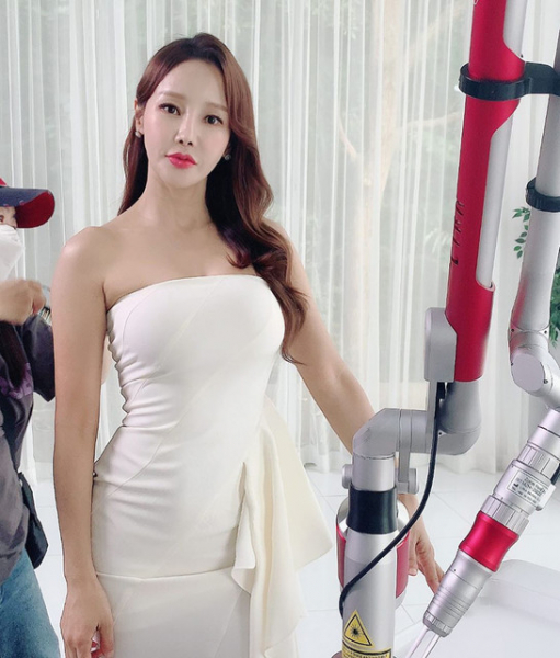 ミナ「少し太って息するのも大変」ピチピチ・ワンピース姿公開（朝鮮日報日本語版）