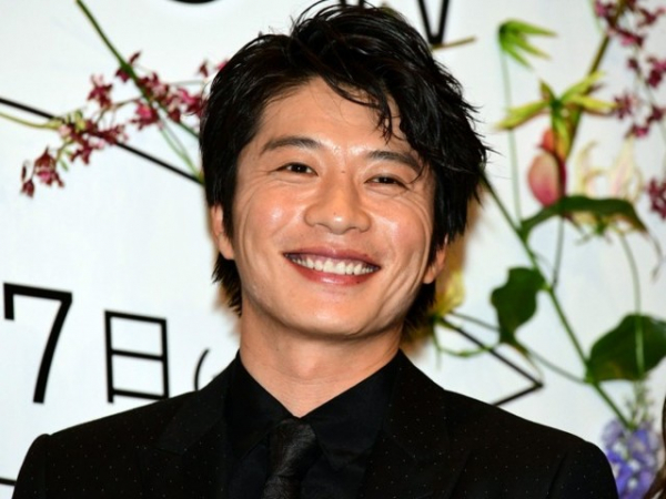 『キワドい２人』“黒木”田中圭の体当たり演技にネット興奮「ありがとう。いいケツです」（クランクイン！）