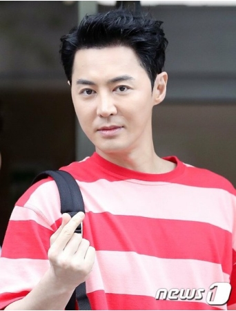 【公式】チョンジン（SHINHWA）、一度延期した後に27日結婚式...新型コロナ余波（WoW!Korea）