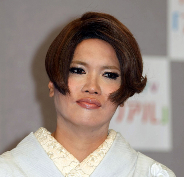 ＩＫＫＯ「足キレイだったな～」ミニスカートからの美脚ショットを公開(スポーツ報知)