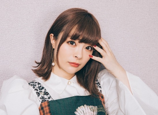 きゃりーぱみゅぱみゅ“オレンジベージュ髪”イメチェン姿に賛辞相次ぐ「顔ちっちゃ」「結婚したい」(オリコン)