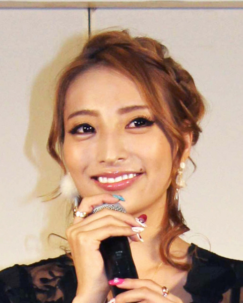 加藤紗里、スピード離婚振り返る「やっぱり好きでもない人と…なんで結婚しちゃったんだろ」(スポーツ報知)