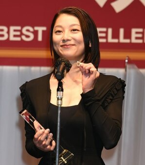 私生活でも健気な妻…小池栄子は「リアル北条政子」だった(現代ビジネス)