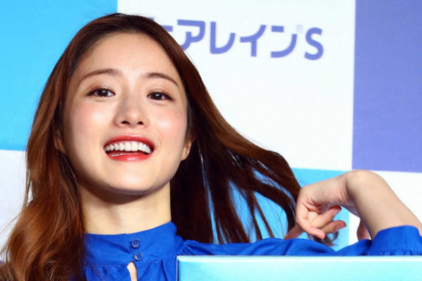 石原さとみ、結婚発表後初の公の場で幸せいっぱい笑顔も「いつもより緊張してます」(スポニチアネックス)