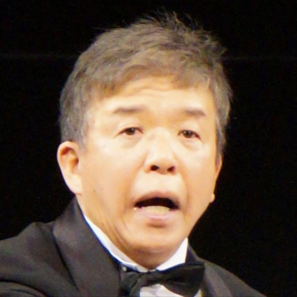 村上ショージ、ダイエット成功の美人娘と親子ショット公開「超絶美人」「どうやって痩せたんですか？？」(スポーツ報知)