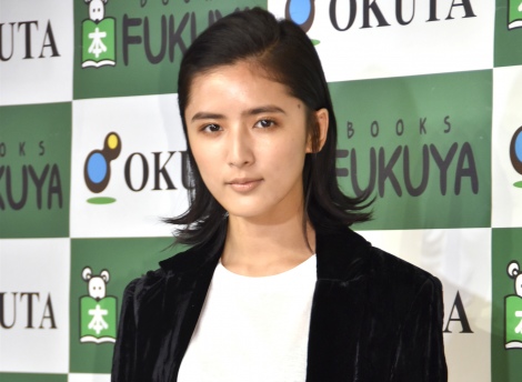 LEO＆藤井萩花さん夫妻の双子“顔出し”紹介に反響「遺伝えぐぅ」「おめめパッチリで、将来が楽しみすぎる」(オリコン)