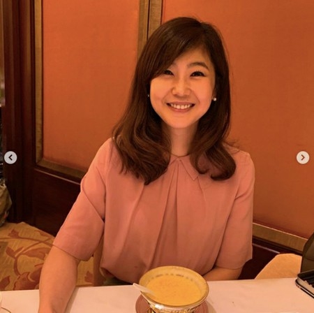 カン・スジョン、夫が撮ってくれた女神の笑顔…ラグジュアリーなダイヤの結婚指輪も(WoW!Korea)