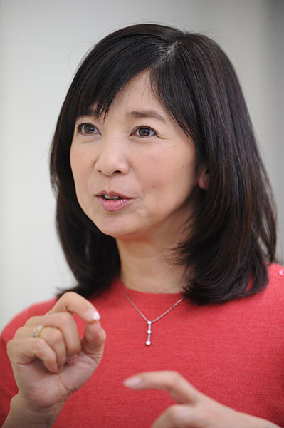 〝アラ還〟宮崎美子に伝説の「Ｇパン脱ぎＣＭシーン」再現プロジェクト(東スポWeb)