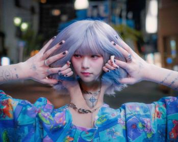 4s4ki、低体温の青春の世界を映像化した「35.5」のMVを公開(BARKS)