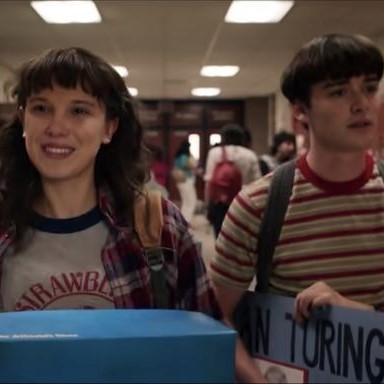 ドラマへの出演費は？『ストレンジャー・シングス』出演者の総資産を調査(コスモポリタン)