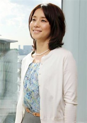 石田ゆり子の自然な愛しさ　ＣＭ夫婦役でさらにイメージＵＰ、１７年輝いた女優＆三枚目男優（夕刊フジ）