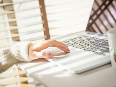 あなたの代わりに、あなたの名前で小説書きます　ネット新ビジネスが話題（J-CASTニュース）
