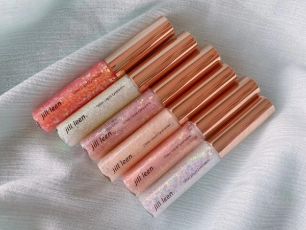 夏の目もとにちょい盛り♡ 中国コスメ「jill leen.(ジルリーン)」のグリッターライナー全6色レビュー!(@BAILA)