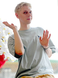 末は「第二のマツコ」…コメンテーター需要急増中の小原ブラス、様々なものが詰まった「ピロシキ」な魅力(スポーツ報知)