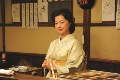 角川映画世代が心トキメク!?女将＆母親役で、年末年始は“薬師丸ひろ子”三昧（Movie Walker）