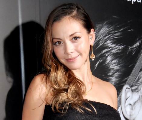 土屋アンナ、17歳長男＆12歳次男の顔出しショットに反響「イケメン！」「めちゃくちゃ美形」(オリコン)