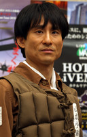 なだぎ武、51歳でパパ!第1子誕生を報告「既に父がお爺ちゃんでごめんね」妻は女優の渡邊安理(日刊スポーツ)