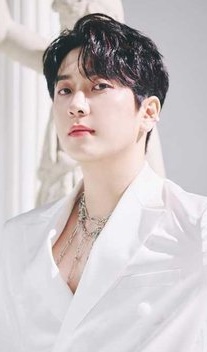 キム・ヨナと結婚するコ・ウリム、Ｋ－ＰＯＰコンサートでハンサムなスタイルと美声を披露(中央日報日本語版)