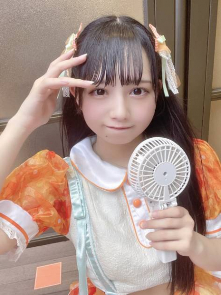 アイドルの鉄壁アイライン！テラス×テラス・藤田梨々花の愛用コスメ(E-TALENTBANK)