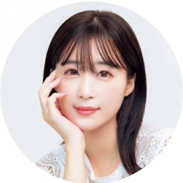 【休井美郷さん】“あざとかわいい”美肌がテーマ。MYベスコスは超こだわりのスキンケア(MAQUIA　ONLINE)