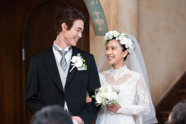 ＜ちむどんどん＞セーラー服からウエディングドレス＆琉装へ 華やかなファッションが彩った黒島結菜“暢子”夢の変遷(WEBザテレビジョン)