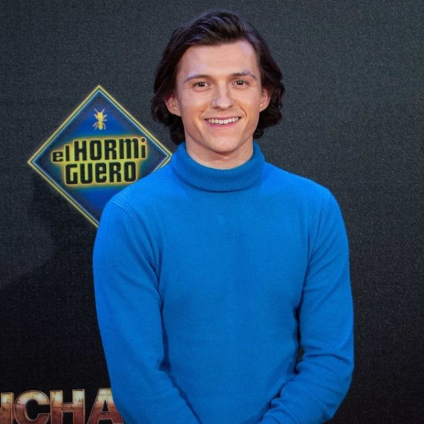 トム・ホランド、SNS断ちを宣言 「メンタルに悪影響」と説明(ELLE DIGITAL)