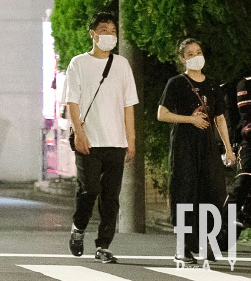 蒼井優、小栗旬、松田龍平…祝オメデタ「幸せ夫婦の２ショット」(FRIDAY)