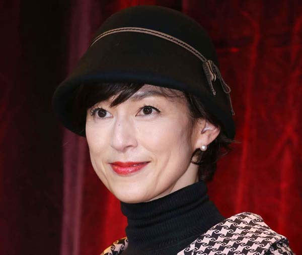 鈴木保奈美、飯島直子、小倉優子…“バツ2美女”たちの復活劇に期待（二田一比古）(日刊ゲンダイDIGITAL)