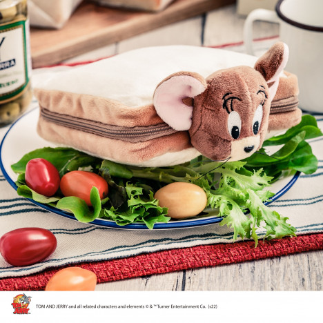 【トムとジェリー】ヘンテコかわいい！公式ブック付録のバッグやポーチに注目(リアルサウンド)