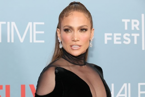 ジェニファー・ロペス、結婚式の動画流出に激怒「すべてのゲストと秘密保持契約を結んでいた」(ELLE DIGITAL)