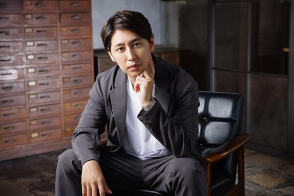 ニューヨーク・屋敷裕政「最近は仕事中もずっと”一服”してるような感じ」<人生のIPPUKU>(WEBザテレビジョン)