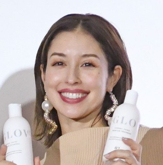 BENIが第2子妊娠を報告「お腹の中の子にMUSIC　＆　LOVEを届けていきます」長男との母子ショットも披露(中日スポーツ)