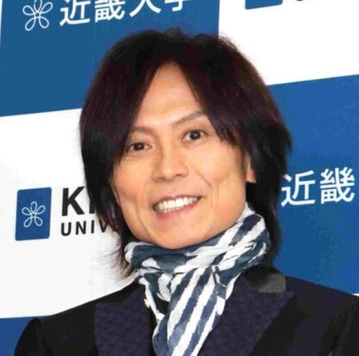 つんく♂、子供３人のオフショット！５３歳現在は家族でハワイ在住、物価高も告白し話題に(スポーツ報知)