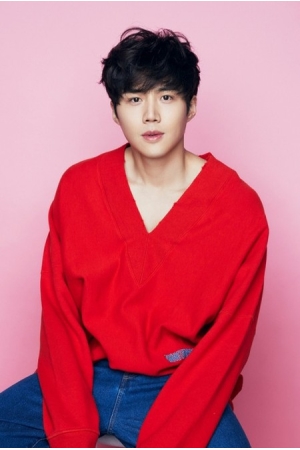 ＜Wコラム＞注目の韓国俳優紹介「キム・ソンホ」プロフィール編～過去のトラウマとは？　(WoW!Korea)