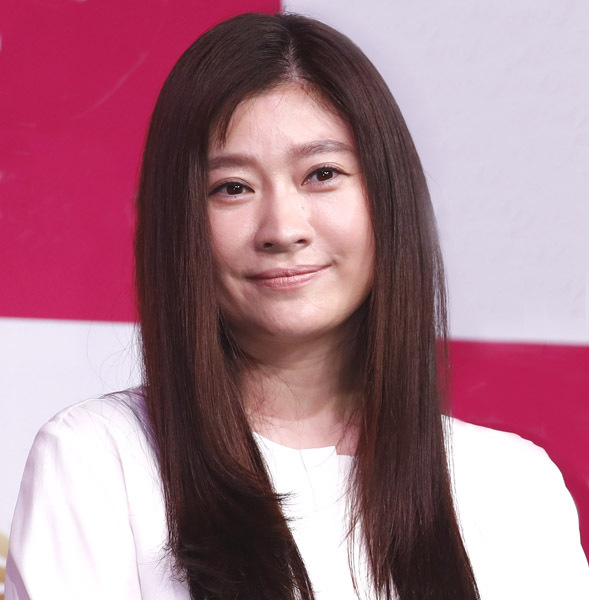 篠原涼子は手話演技で“出直し”なるか 10月期ドラマ「silent」でSnow Man目黒蓮の母親役(日刊ゲンダイDIGITAL)