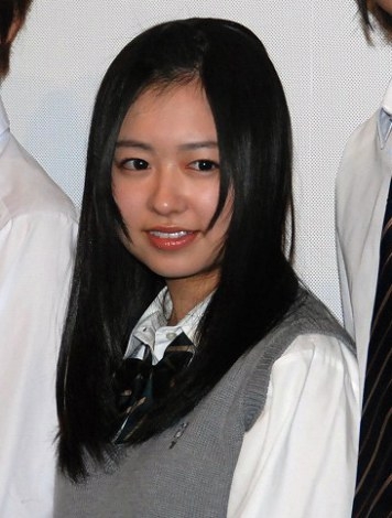 元ももクロ伊倉愛美、結婚を発表 お相手は「中学高校の同級生で10年来の友人」(オリコン)